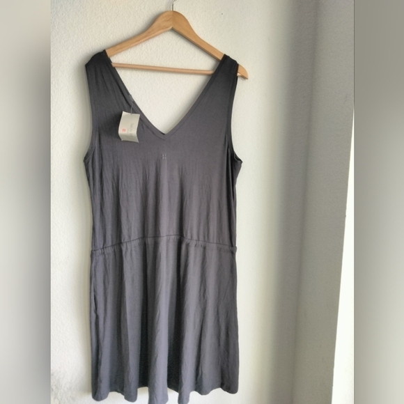 Sweaty Betty Dress nwt - Picture 3 of 4
